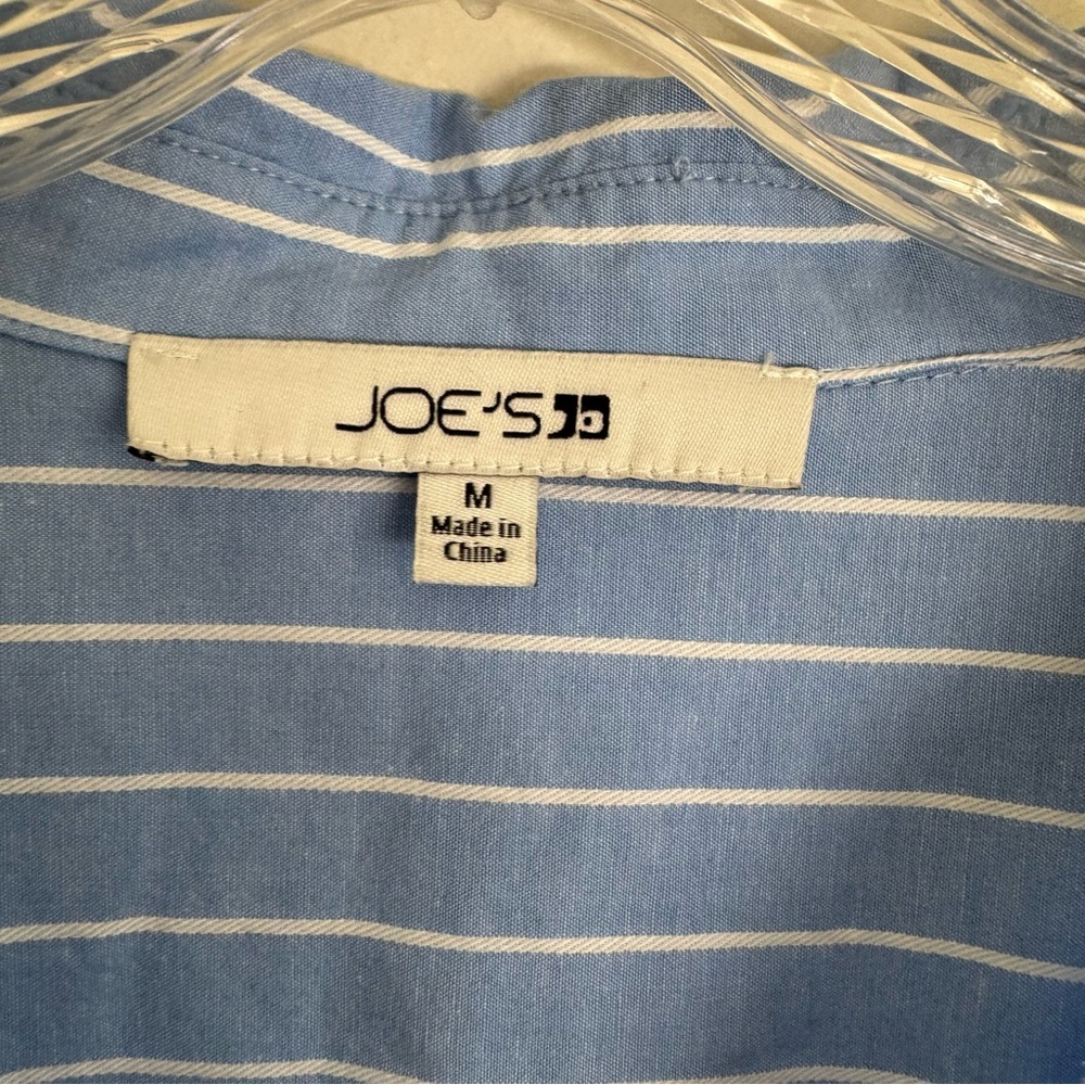 Joe's Jeans Striped Pleated Dress Shirt Blue & White Women's  Size Medium - Picture 12 of 12